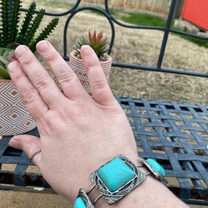 Turquoise and Silver Paparazzi Bracelet